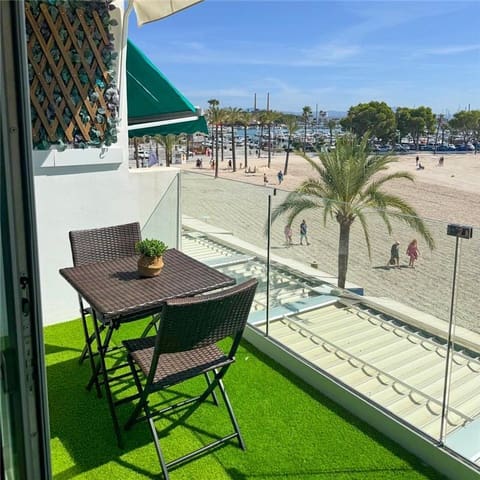 Appartamento sulla Spiaggia in vendita in Puerto de Alcudia, Alcúdia - 350.000 € (Rif: 9338703)
