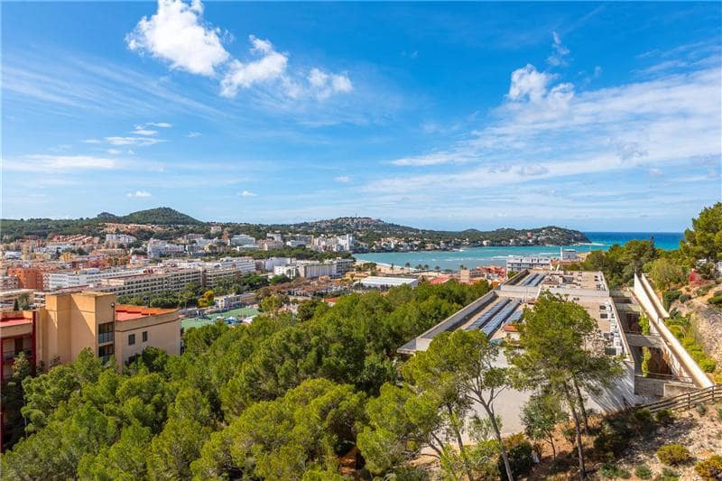 4 sypialnia Penthouse na sprzedaż w Calvia z basenem garażem - 1 970 000 € (Ref: 9343772)