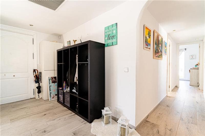 4 soveværelse Villa til salg i Palma de Mallorca med garage - € 945.000 (Ref: 9348411)