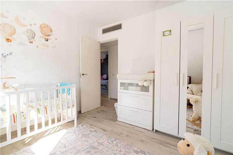 4 soveværelse Villa til salg i Palma de Mallorca med garage - € 945.000 (Ref: 9348411)