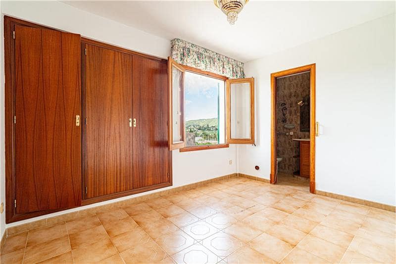 4 sypialnia Willa na sprzedaż w Palma de Mallorca z basenem garażem - 1 050 000 € (Ref: 9368031)