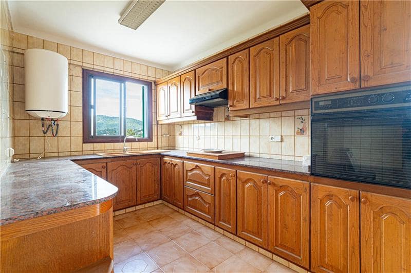 4 sypialnia Willa na sprzedaż w Palma de Mallorca z basenem garażem - 1 050 000 € (Ref: 9368031)