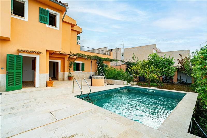 4 sypialnia Willa na sprzedaż w Palma de Mallorca z basenem garażem - 1 050 000 € (Ref: 9368031)