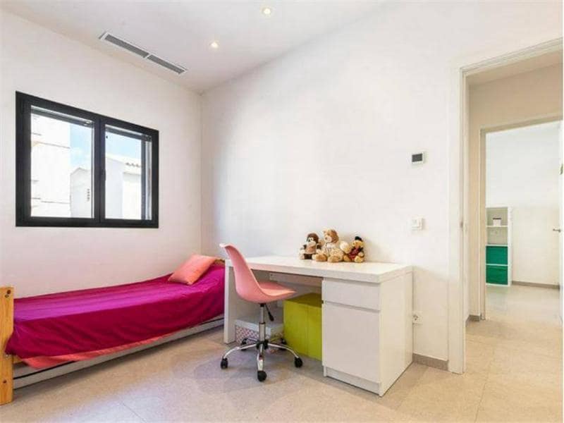 4 soveværelse Byhus til salg i Arta med garage - € 835.000 (Ref: 9379571)