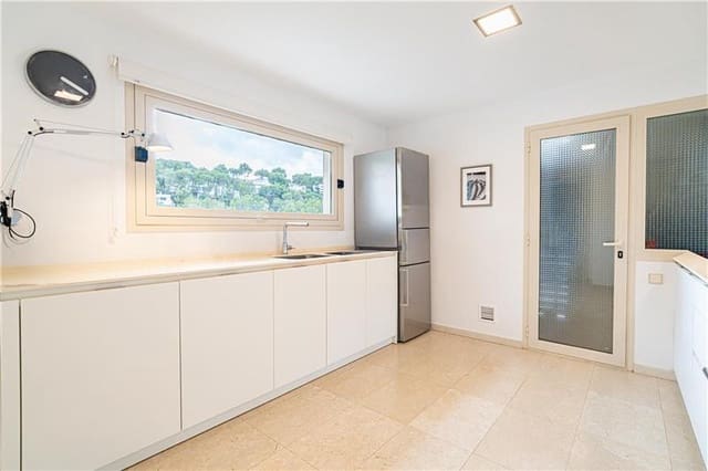 4 Zimmer Apartment zu verkaufen in Palma de Mallorca mit Pool Garage - 1.500.000 € (Ref: 9388454)