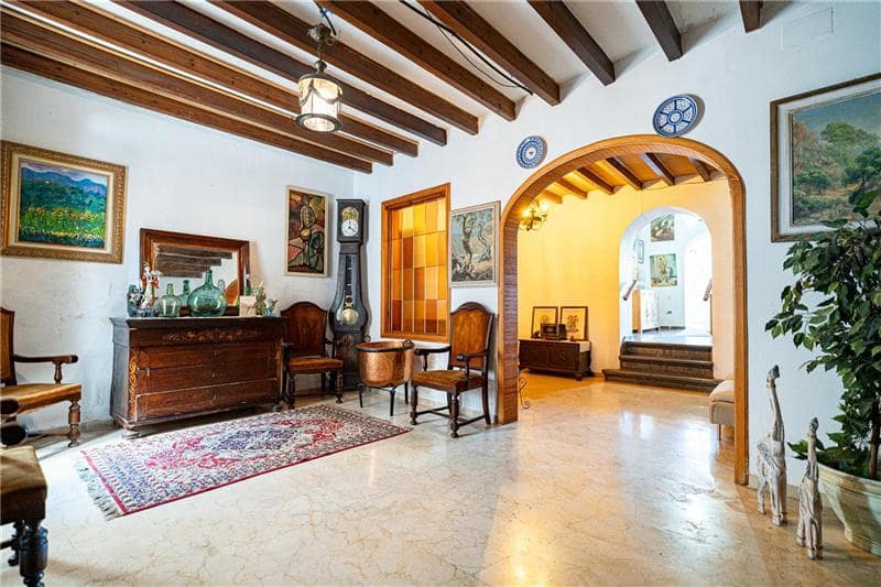8 slaapkamer Villa te koop in Campanet - € 2.500.000 (Ref: 9432420)