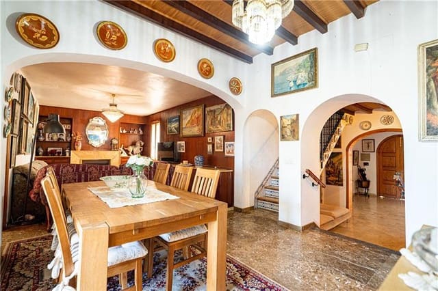 8 slaapkamer Villa te koop in Campanet - € 2.500.000 (Ref: 9432420)