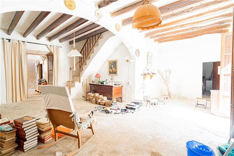 4 soveværelse Byhus til salg i Costitx med garage - € 499.000 (Ref: 9449556)