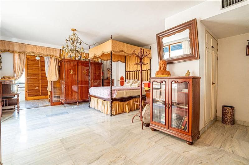 4 bedroom Apartment for sale in Palma de Mallorca with pool garage - € 1,950,000 (Ref: 9468994)