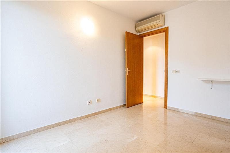 3 bedroom Beach Apartment for sale in Palma de Mallorca with pool garage - € 695,000 (Ref: 9502715)