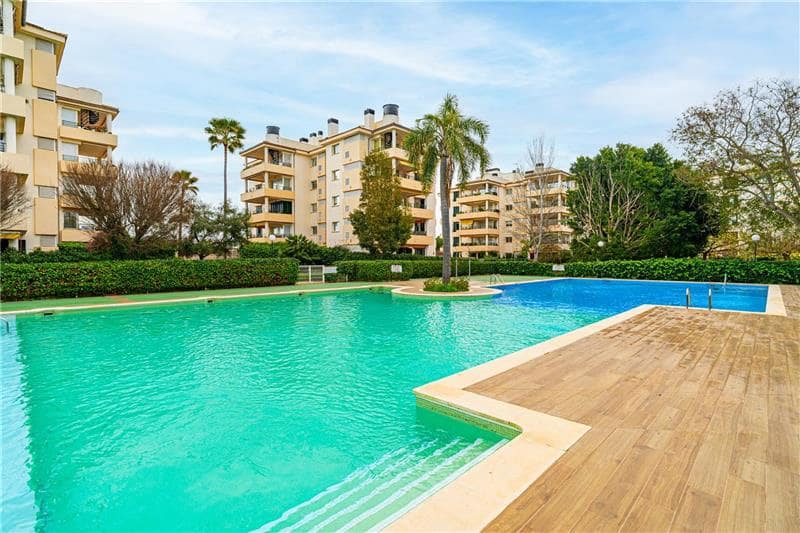 3 bedroom Beach Apartment for sale in Palma de Mallorca with pool - € 565,000 (Ref: 9502715)