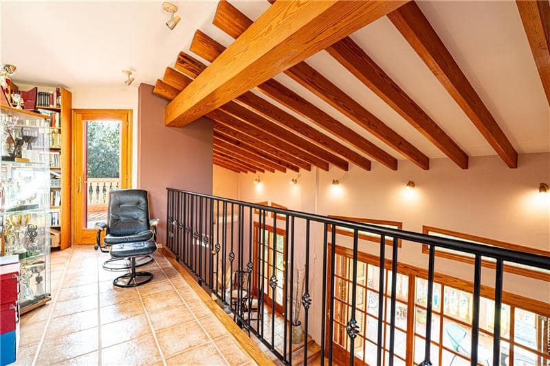 4 Zimmer Villa zu verkaufen in Bunyola mit Pool Garage - 1.250.000 € (Ref: 9502994)