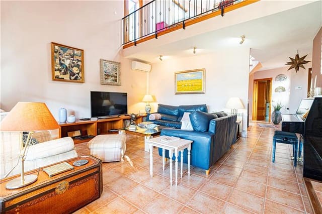 4 Zimmer Villa zu verkaufen in Bunyola mit Pool Garage - 1.250.000 € (Ref: 9502994)