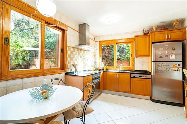 4 Zimmer Villa zu verkaufen in Bunyola mit Pool Garage - 1.250.000 € (Ref: 9502994)