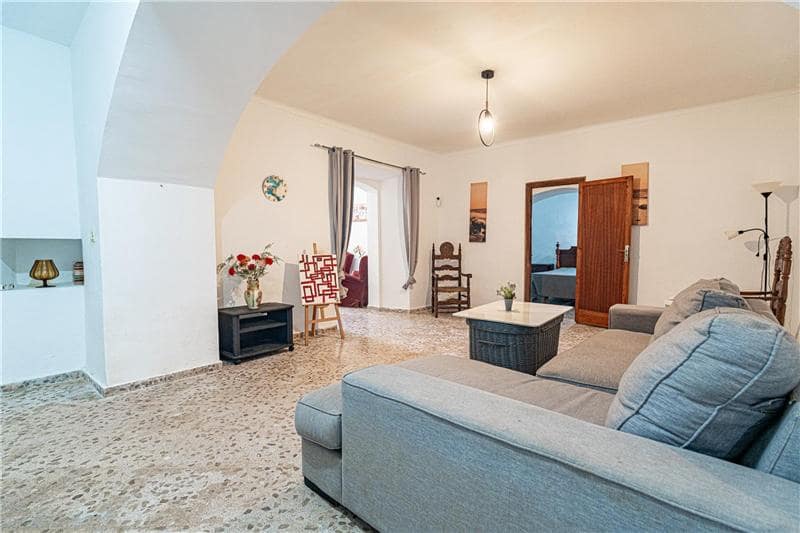 5 sypialnia Dom blizniak na sprzedaż w Petra z garażem - 450 000 € (Ref: 9515872)