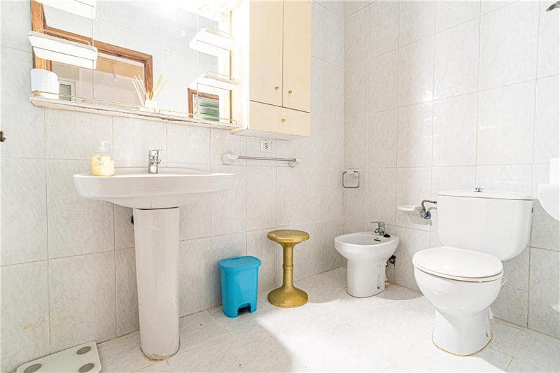 5 sypialnia Dom blizniak na sprzedaż w Petra z garażem - 450 000 € (Ref: 9515872)