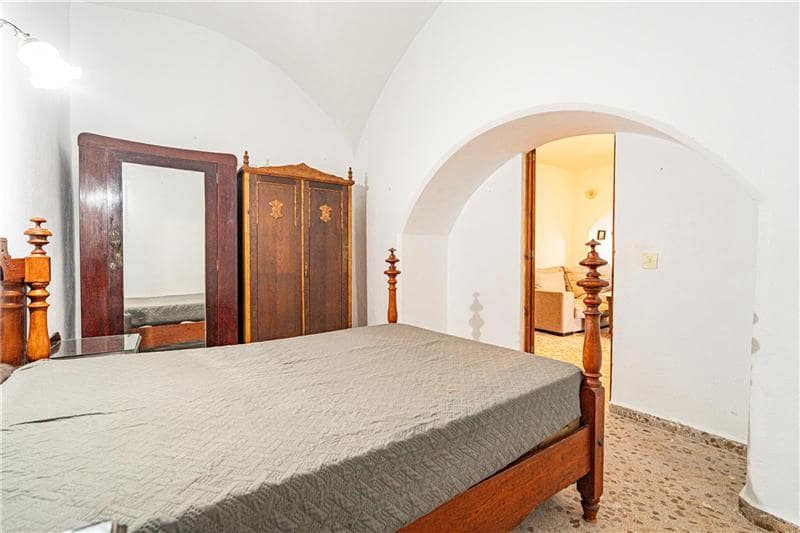 5 sypialnia Dom blizniak na sprzedaż w Petra z garażem - 450 000 € (Ref: 9515872)