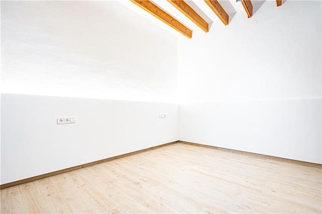 4 quarto Apartamento para venda em Santa Eugènia - 565 000 € (Ref: 9603280)