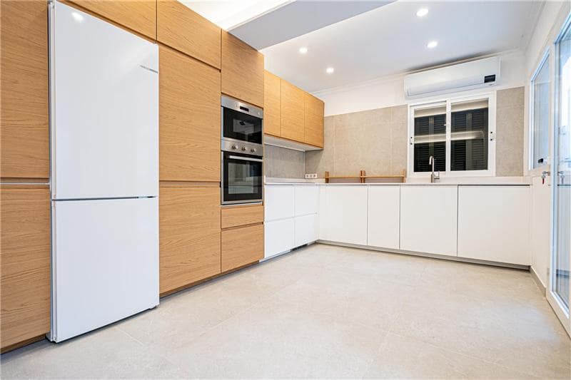 4 bedroom Apartment for sale in Santa Eugenia - € 565,000 (Ref: 9603280)