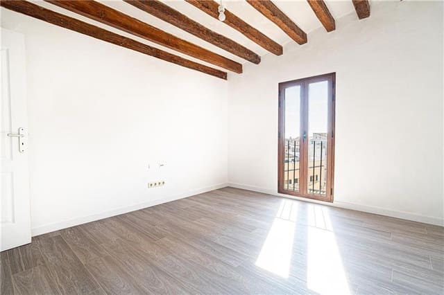 2 makuuhuone Huoneisto myytävänä paikassa Cort, Palma de Mallorca - 280 000 € (Ref: 9656378)