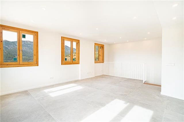 3 bedroom Villa for sale in Bunyola with pool garage - € 849,500 (Ref: 9674809)