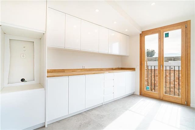 3 bedroom Villa for sale in Bunyola with pool garage - € 849,500 (Ref: 9674809)