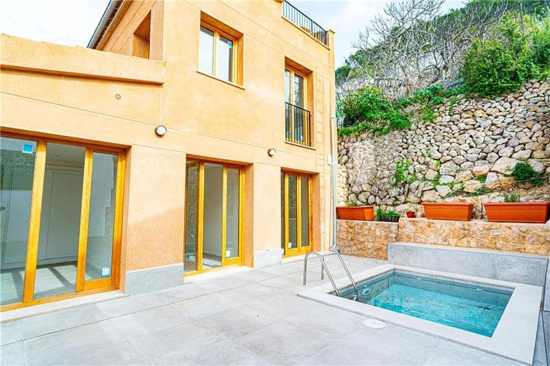 3 bedroom Villa for sale in Bunyola with pool garage - € 849,500 (Ref: 9674809)