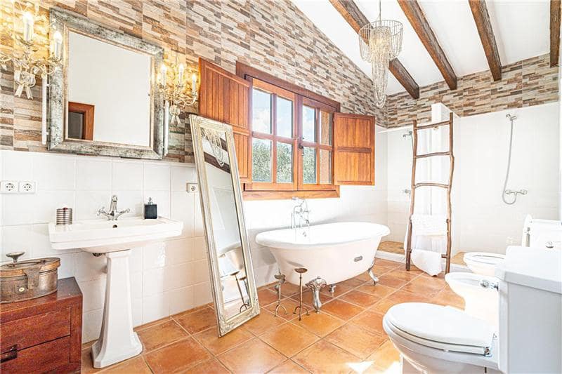 7 bedroom Finca/Country House for sale in Algaida with pool garage - € 3,400,000 (Ref: 9707795)