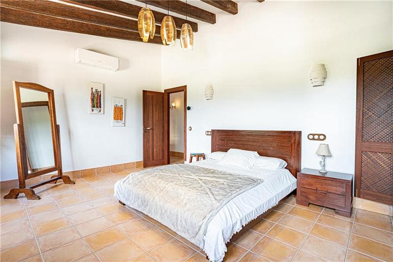 7 bedroom Finca/Country House for sale in Algaida with pool garage - € 3,400,000 (Ref: 9707795)