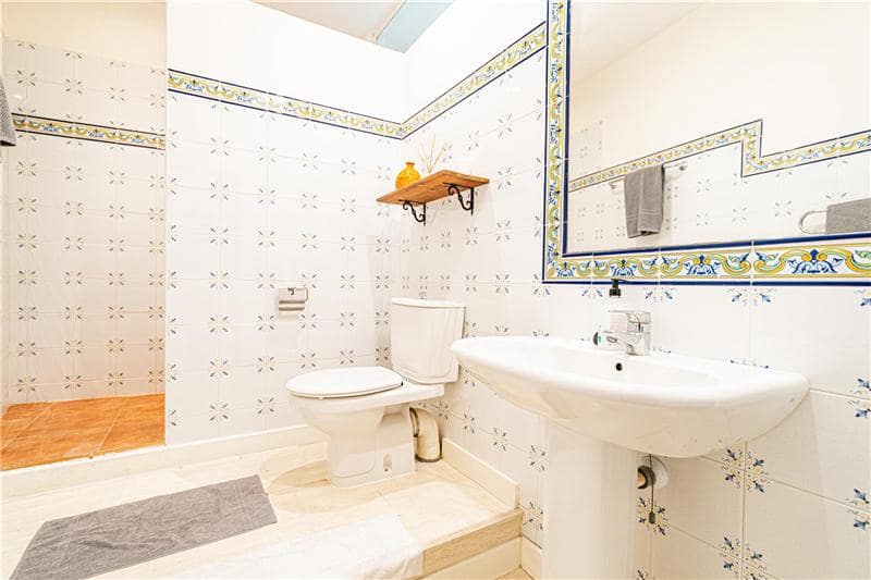 2 bedroom Apartment for sale in Palma de Mallorca - € 995,000 (Ref: 9748431)