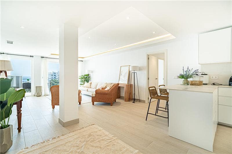 2 soveværelse Strandlejlighed til salg i Calvia - € 1.250.000 (Ref: 9756375)