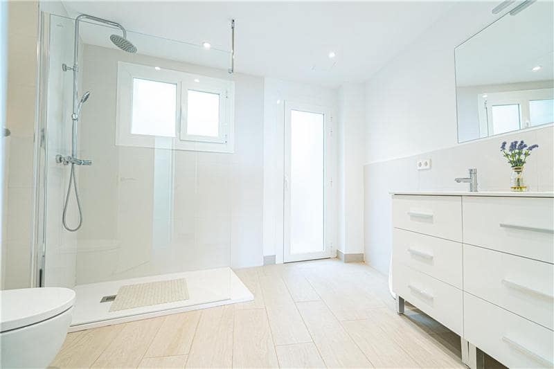 2 soveværelse Strandlejlighed til salg i Calvia - € 1.250.000 (Ref: 9756375)