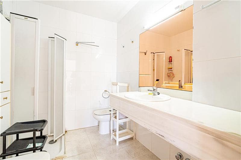 5 quarto Moradia para venda em Ses Salines com garagem - 1 350 000 € (Ref: 9805300)