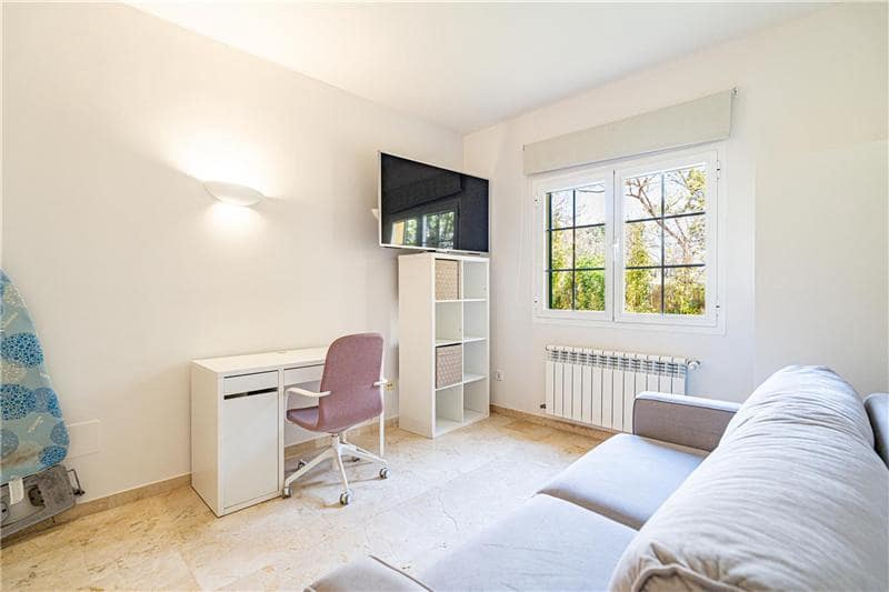 4 makuuhuone Rivitalo myytävänä paikassa Calvia mukana 
autotalli - 970 000 € (Ref: 9805364)