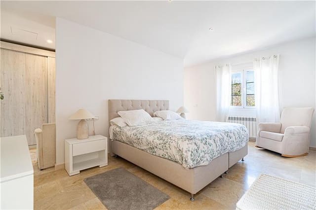 4 makuuhuone Rivitalo myytävänä paikassa Palmanova, Calvià mukana 
autotalli - 970 000 € (Ref: 9805364)