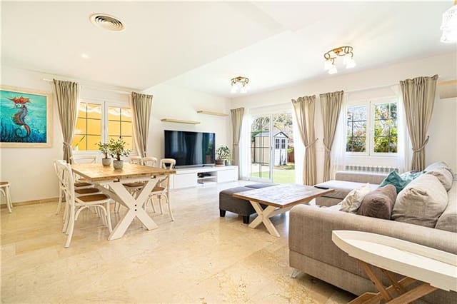 4 makuuhuone Rivitalo myytävänä paikassa Palmanova, Calvià mukana 
autotalli - 970 000 € (Ref: 9805364)