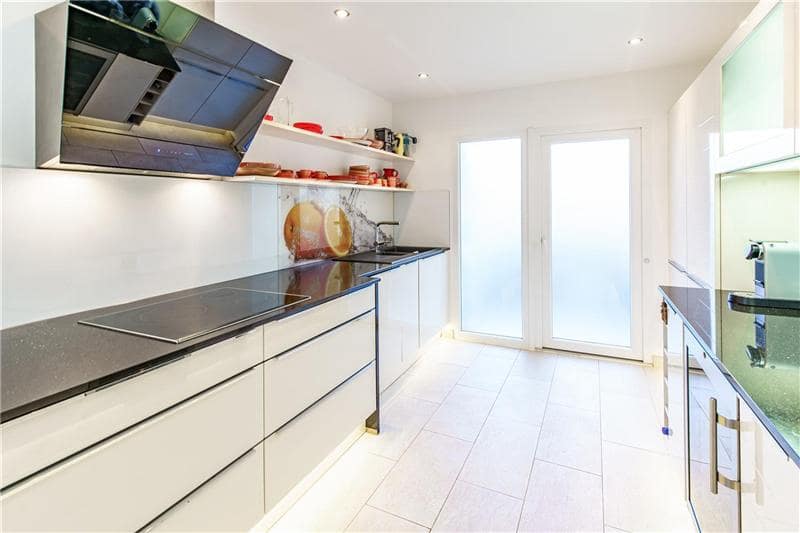 3 bedroom Beach Apartment for sale in Calvia with pool garage - € 1,475,000 (Ref: 9809889)