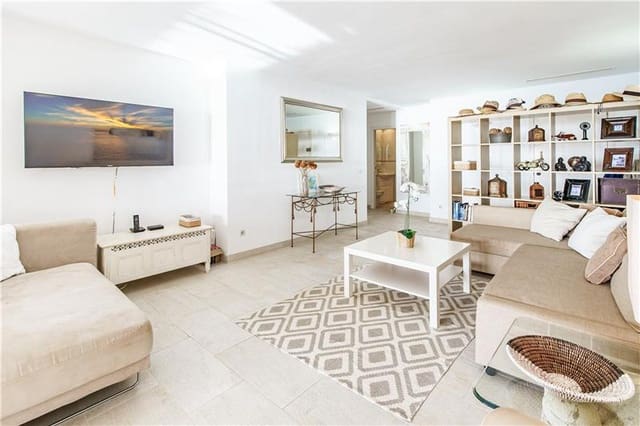 3 bedroom Beach Apartment for sale in Santa Ponsa, Calvià with pool garage - € 1,475,000 (Ref: 9809889)