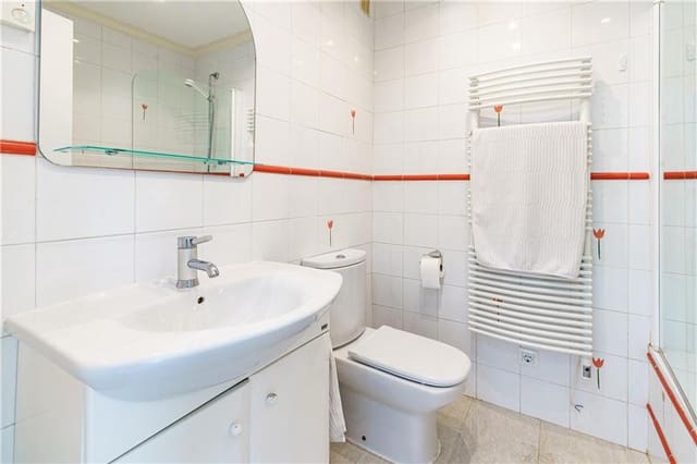 3 bedroom Beach Apartment for sale in Santa Ponsa, Calvià with pool garage - € 1,475,000 (Ref: 9809889)