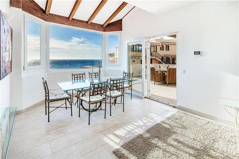 3 bedroom Beach Apartment for sale in Calvia with pool garage - € 1,475,000 (Ref: 9809889)