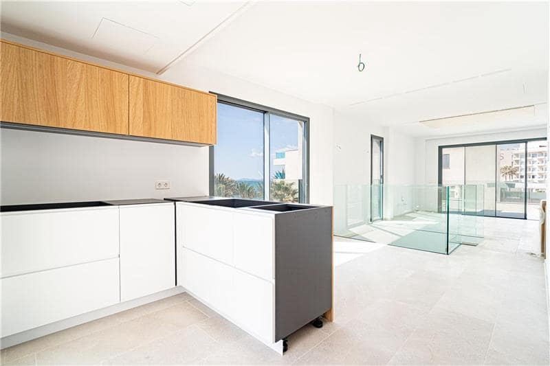 Ático de 2 habitaciones en Palma de Mallorca en venta con piscina garaje - 1.675.000 € (Ref: 9829729)