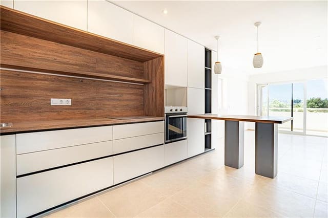 2 soveværelse Strandlejlighed til salg i El Toro / Port Adriano, Calvià med garage - € 685.000 (Ref: 9834526)