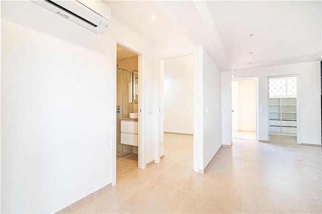 2 soveværelse Strandlejlighed til salg i El Toro / Port Adriano, Calvià med garage - € 685.000 (Ref: 9834526)