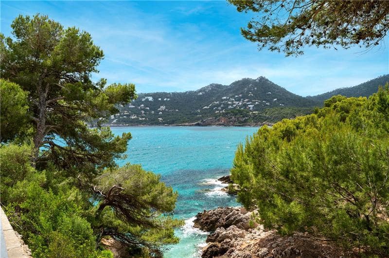 2 bedroom Beach Apartment for sale in Capdepera with pool garage - € 425,000 (Ref: 9841350)