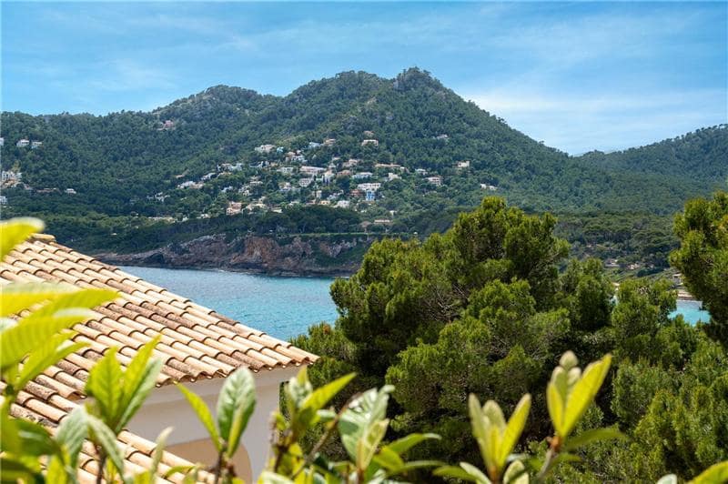2 bedroom Beach Apartment for sale in Capdepera with pool garage - € 425,000 (Ref: 9841350)