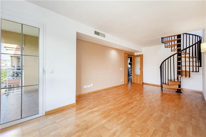 3 quarto Penthouse para venda em Palma de Mallorca com piscina garagem - 645 000 € (Ref: 9844336)