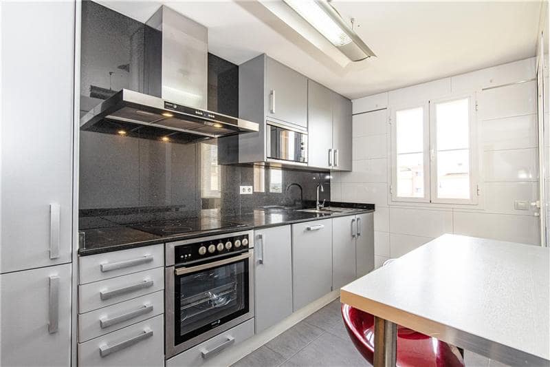 3 quarto Penthouse para venda em Palma de Mallorca com piscina garagem - 645 000 € (Ref: 9844336)