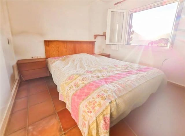 2 soverom Kjedet enebolig til salgs i Capdepera med svømmebasseng garasje - € 399 000 (Ref: 9847795)
