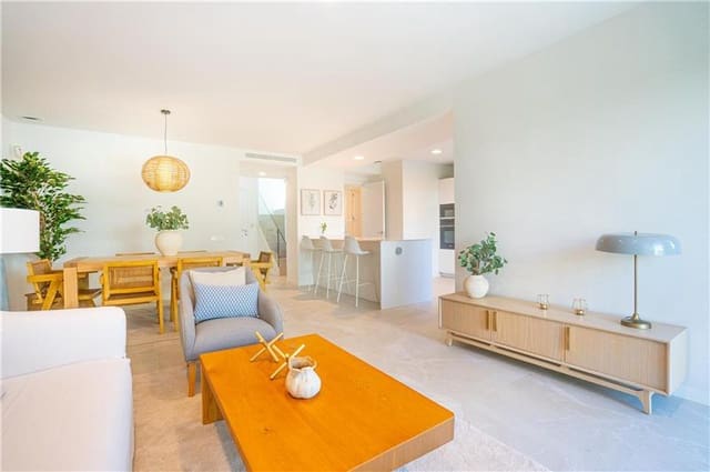 4 sypialnia Willa na sprzedaż w Las Maravillas, Palma de Mallorca z basenem garażem - 1 045 000 € (Ref: 9852063)
