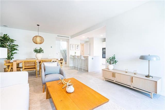 4 soveværelse Villa til salg i Las Maravillas, Palma de Mallorca med swimmingpool garage - € 1.045.000 (Ref: 9852063)